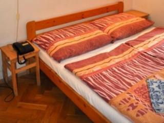 Nordik Hotel Praag Buitenkant foto